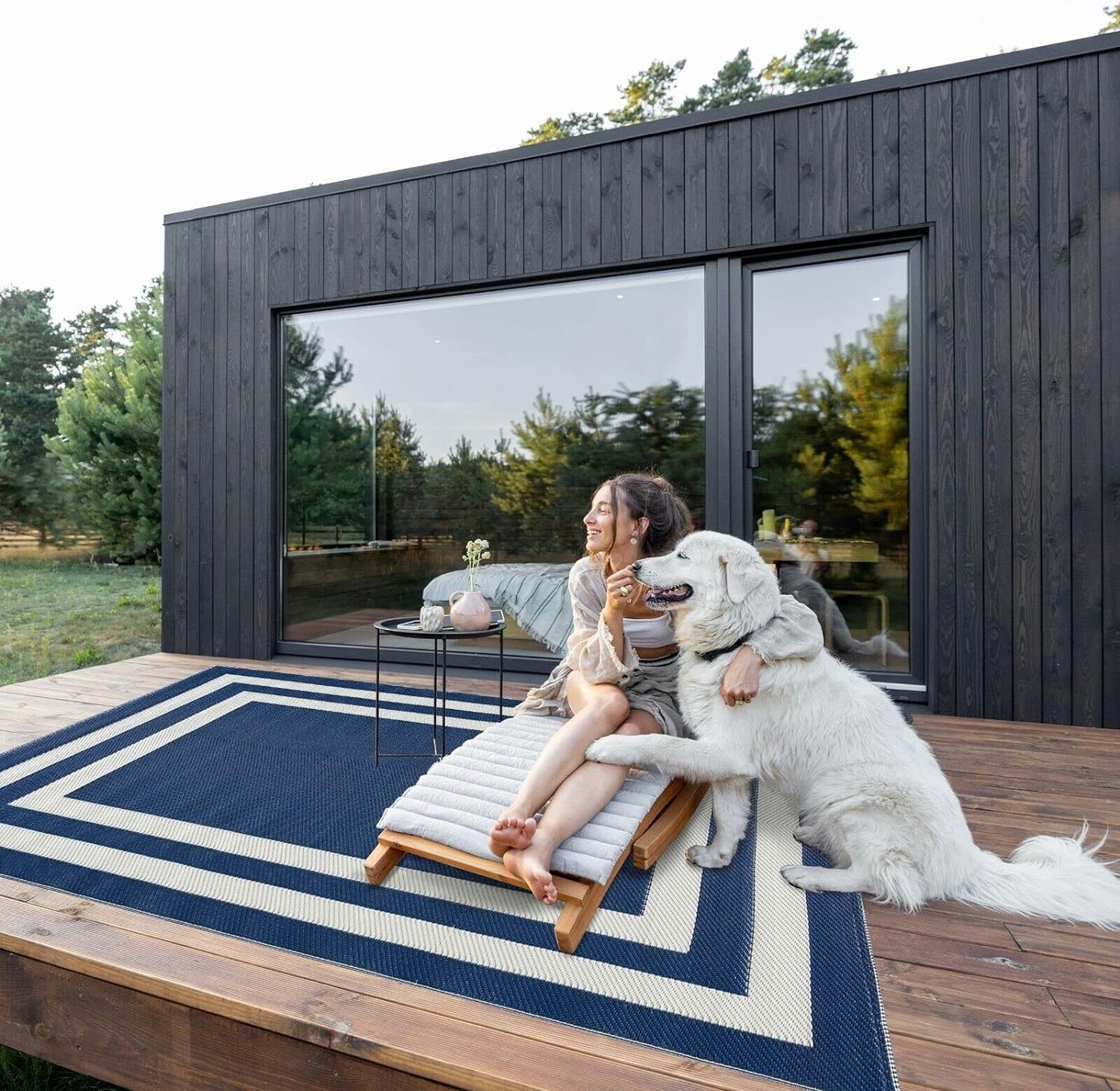 Playa Outdoor Rug - Crease-Free Recycled Plastic Floor Mat for Patio, Camping, Beach, Balcony, Porch, Deck - Weather, Water, Stain, Lightweight, Fade and UV Resistant - Paris- Navy & Creme