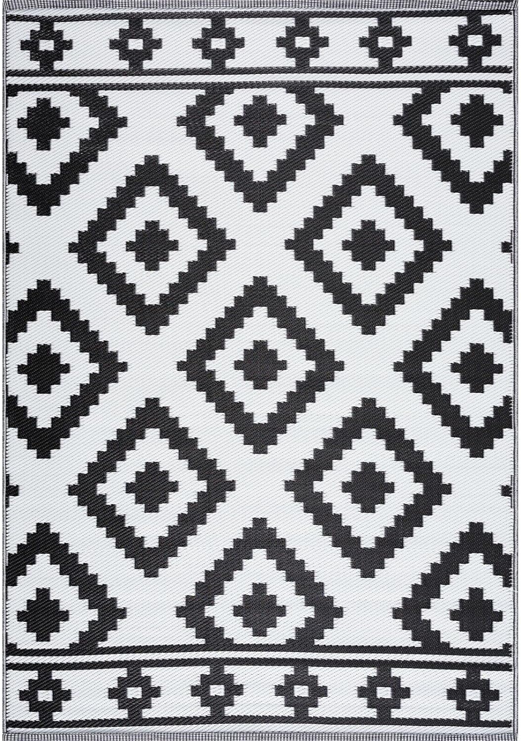 Playa Outdoor Rug - Crease-Free Recycled Plastic Floor Mat for Patio, Camping, Beach, Balcony, Porch, Deck - Weather, Water, Stain, Lightweight, Fade and UV Resistant - Milan- Black & White