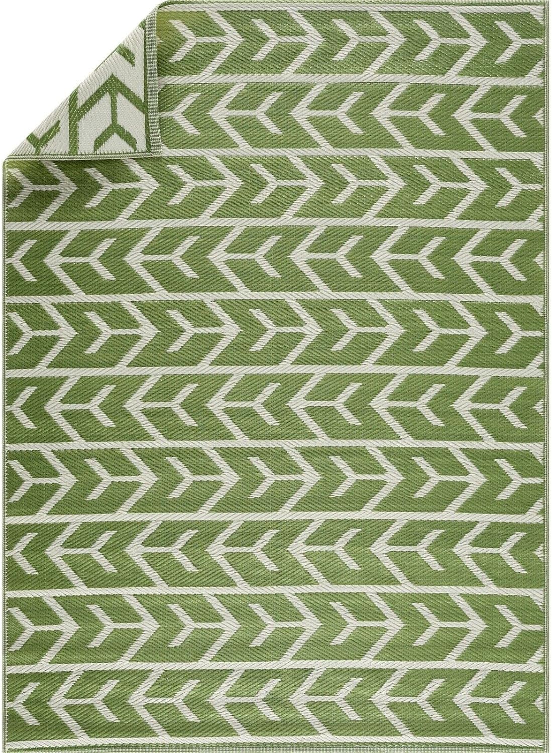 Playa Outdoor Rug - Crease-Free Recycled Plastic Floor Mat for Patio, Camping, Beach, Balcony, Porch, Deck - Weather, Water, Stain, Lightweight, Fade and UV Resistant - Amsterdam- Green & Creme