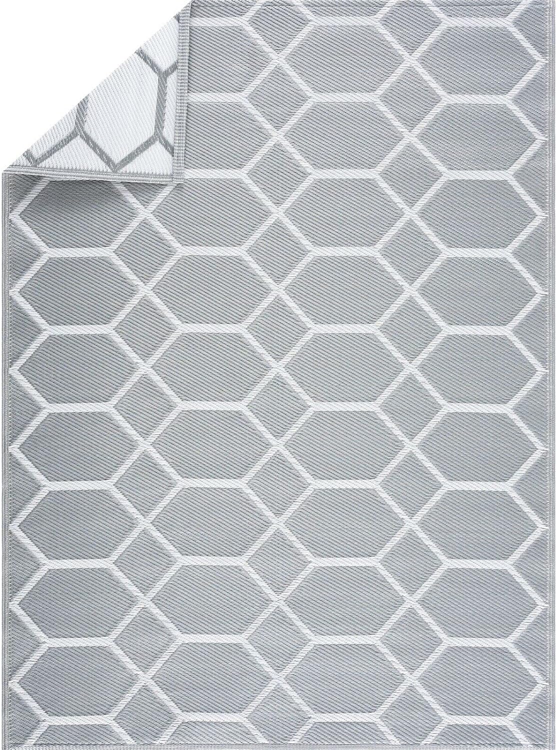 Playa Outdoor Rug - Crease-Free Recycled Plastic Floor Mat for Patio, Camping, Beach, Balcony, Porch, Deck - Weather, Water, Stain, Lightweight, Fade and UV Resistant - Miami- Gray & White