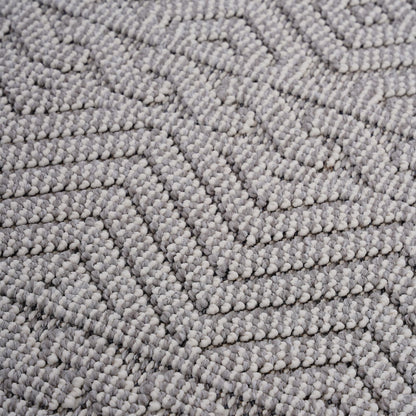 Guros - 8' X 10' Geometric Indoor / Outdoor Area Rug - White
