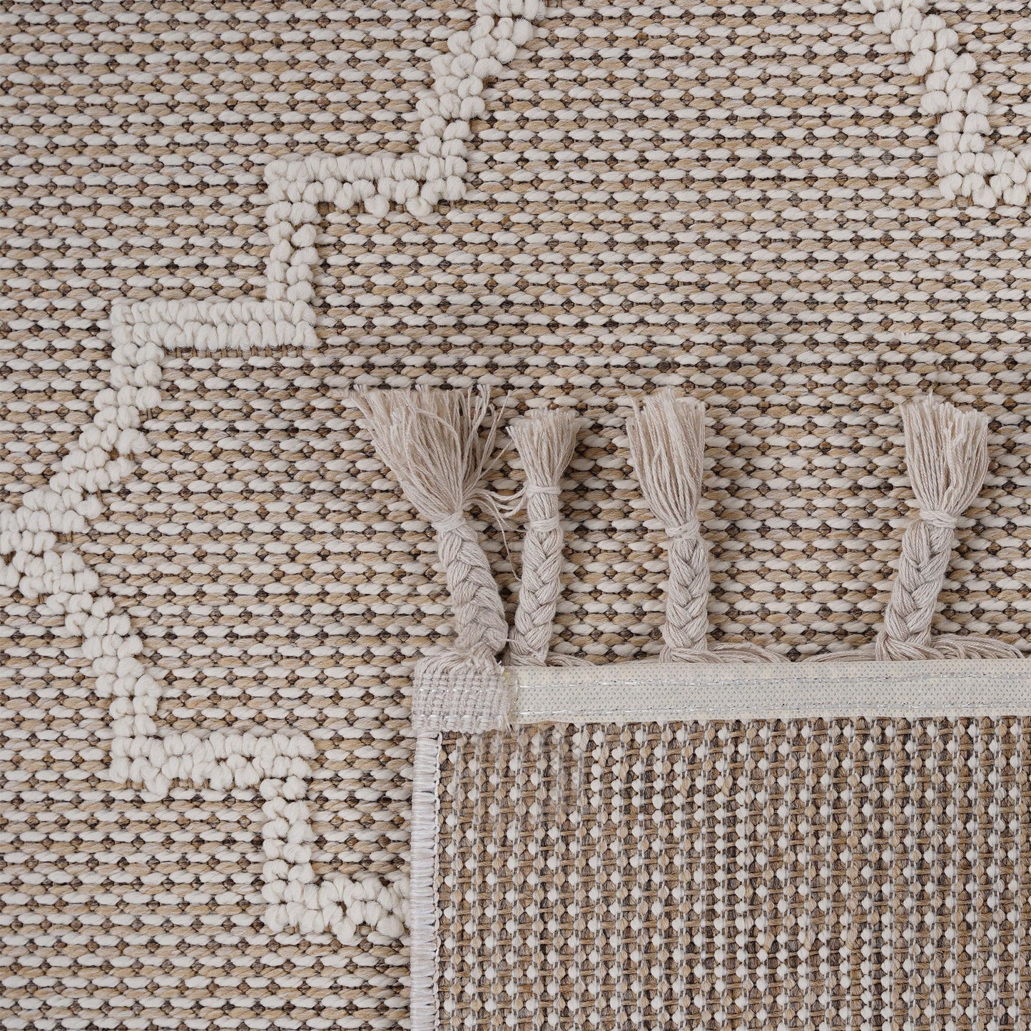 Guros - 4' X 6' Trellis Indoor / Outdoor Area Rug - Ivory