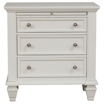 Cortina - 4 Piece Queen Bedroom Set With Ornate Panels And Storage - Cream White
