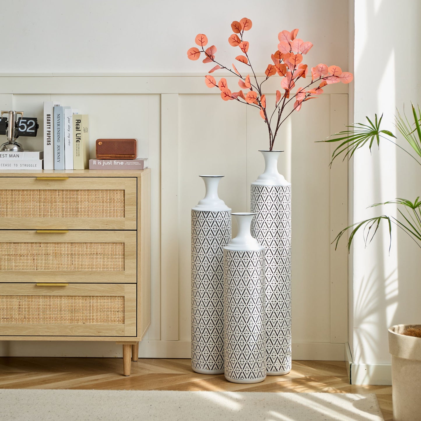 Modern Floor Vase Set Metal Vases With Geometric Pattern, 3 Piece Home Decor Set - White / Black