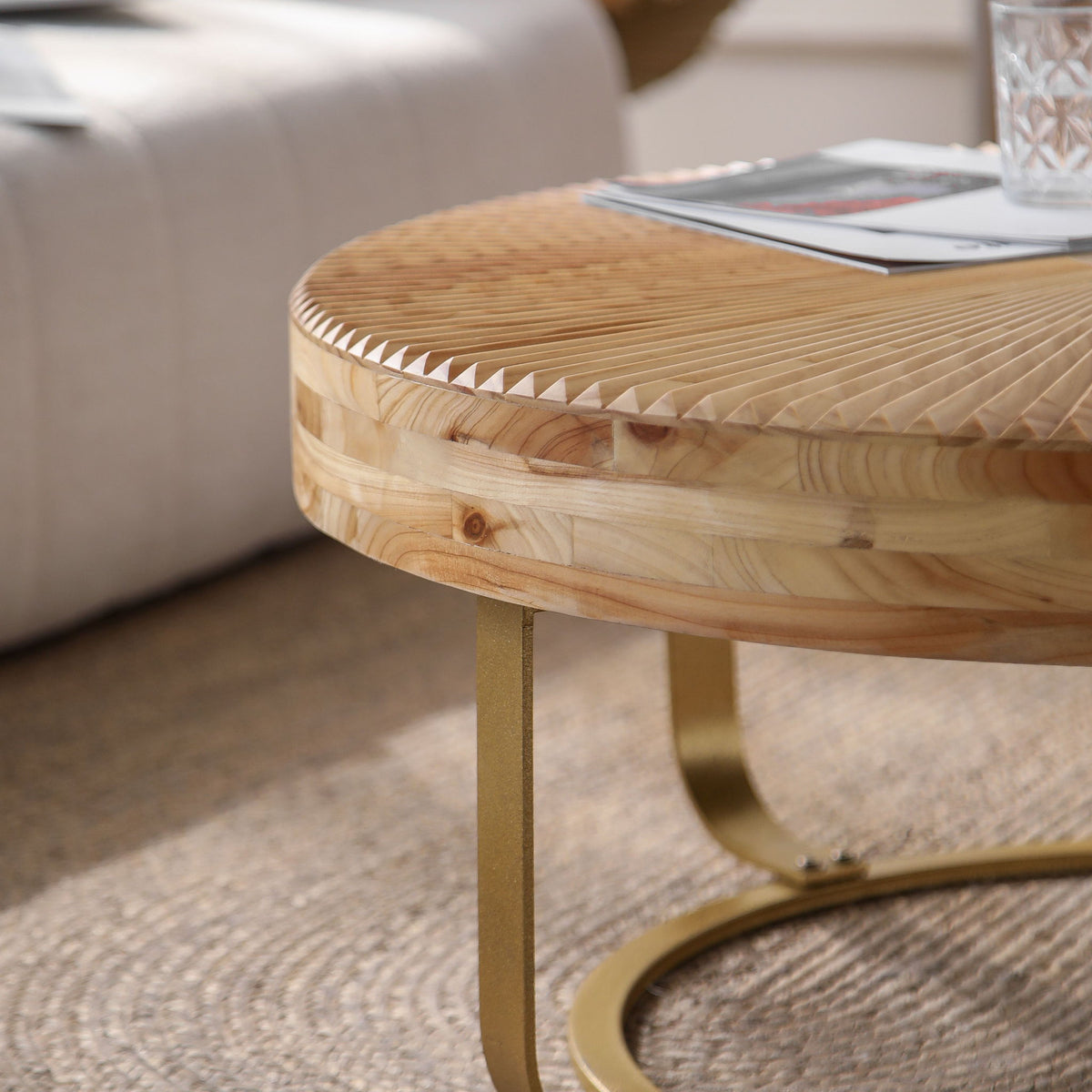 Modern Round Coffee Table With Wooden Carving Pattern