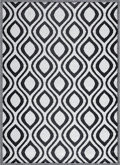 Playa Outdoor Rug - Crease-Free Recycled Plastic Floor Mat for Patio, Camping, Beach, Balcony, Porch, Deck - Weather, Water, Stain, Lightweight, Fade and UV Resistant - Venice- Black & White