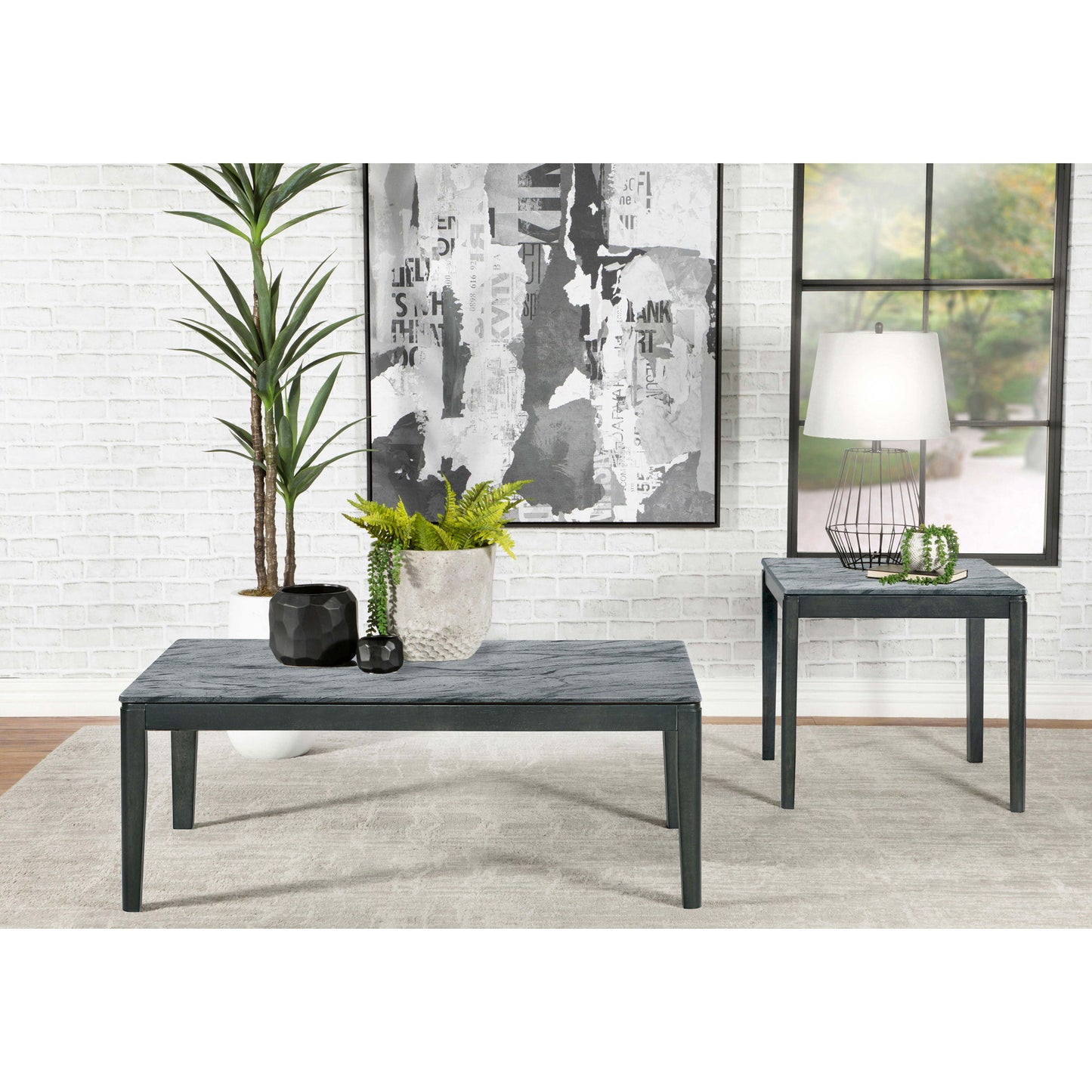 Vinnie - Table