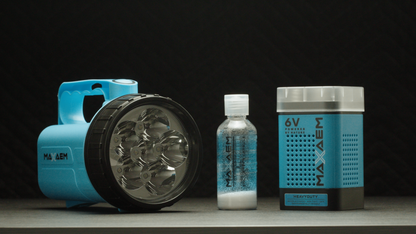 MaXaem 6 Volt Flashlight and Battery
