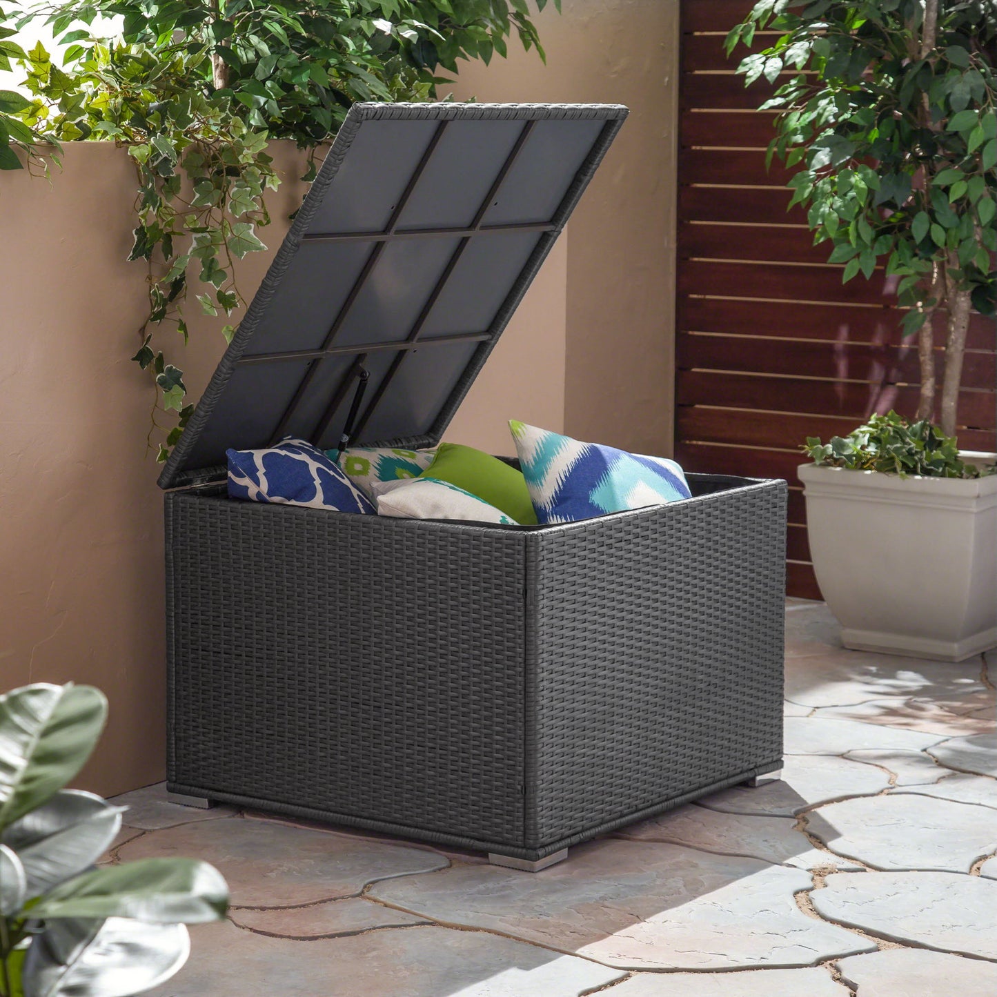 Santa Rosa - Storage Table