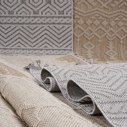 Guros - 6' X 9' Trellis Indoor / Outdoor Area Rug - Ivory