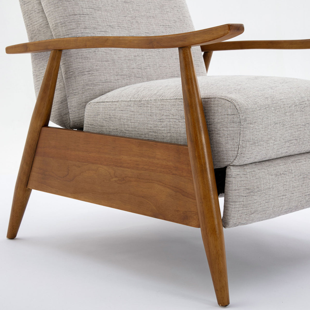 Vaughn - Push Back Recliner With Solid Hardwood Legs