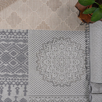 Guros - 8' X 10' Geometric Indoor / Outdoor Area Rug - Gray / White