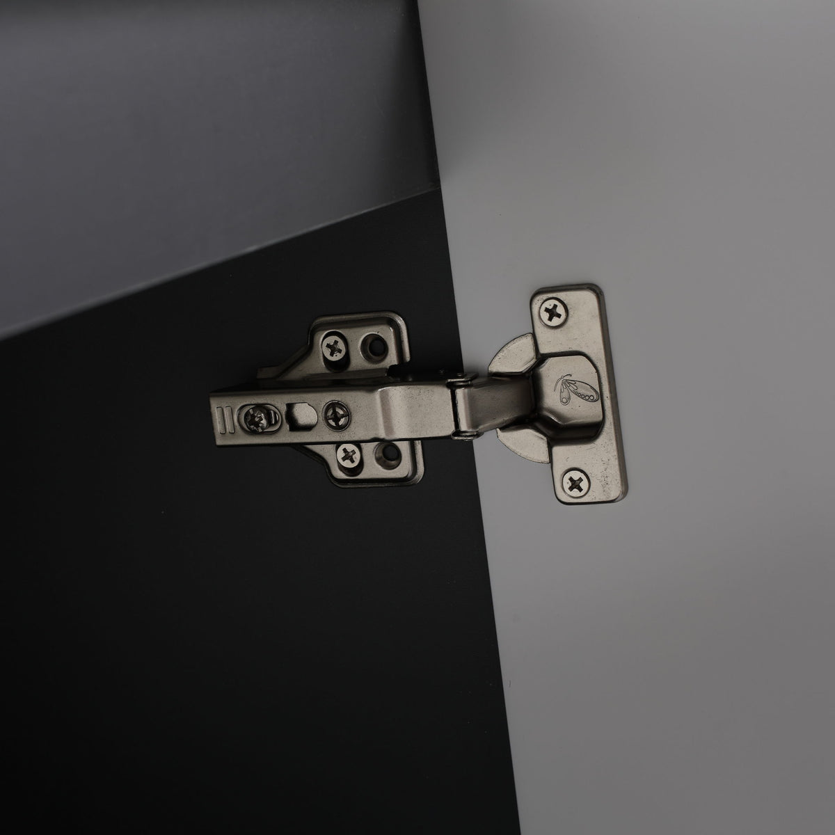 Modern Freestanding Bathroom Vanity With Soft Close Cabinet Doors