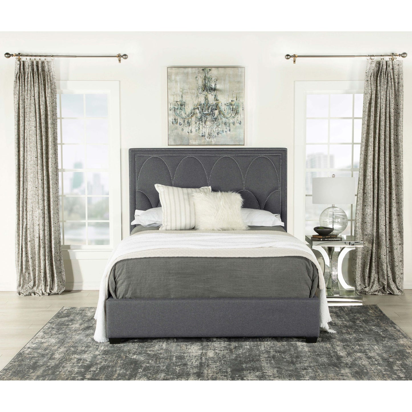 Maille - Panel Bed With Scalloped Headboard