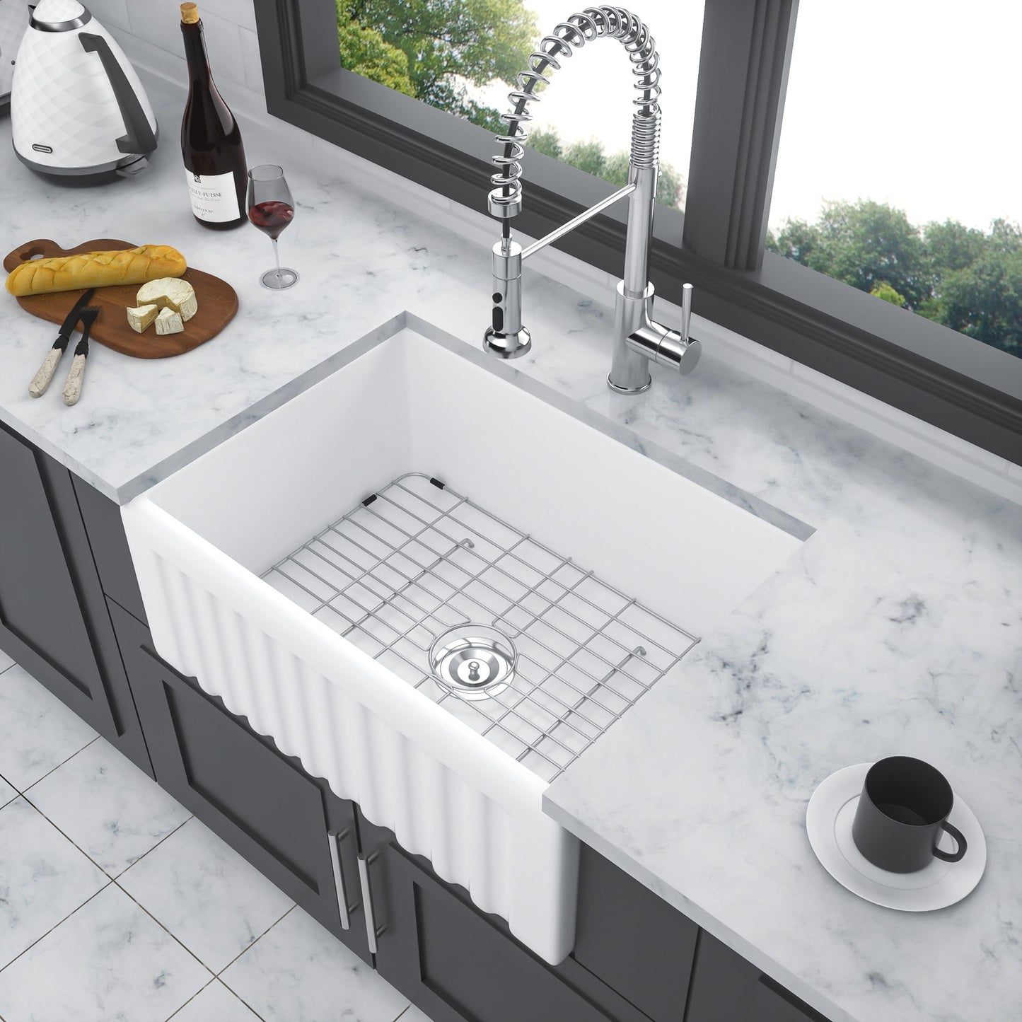 Apron Front Reversible Single Bowl Kitchen Sink & Grid And Strainer