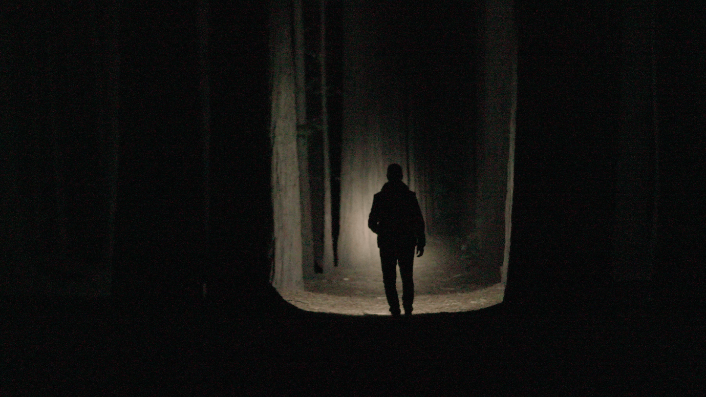 MaXaem 6 Volt Flashlight and Battery