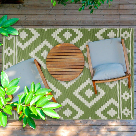 Playa Outdoor Rug - Crease-Free Recycled Plastic Floor Mat for Patio, Camping, Beach, Balcony, Porch, Deck - Weather, Water, Stain, Lightweight, Fade and UV Resistant - Milan- Green & Creme (5'x7')