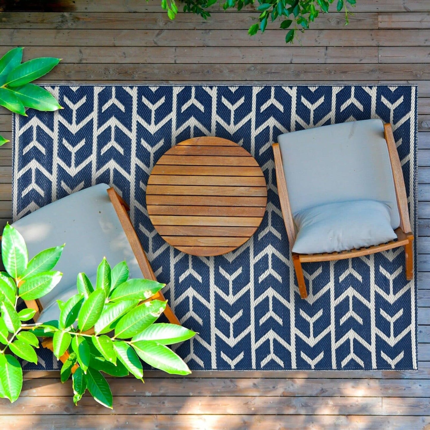 Playa Outdoor Rug - Crease-Free Recycled Plastic Floor Mat for Patio, Camping, Beach, Balcony, Porch, Deck - Weather, Water, Stain, Lightweight, Fade and UV Resistant - Amsterdam- Navy & Creme (8'x10')