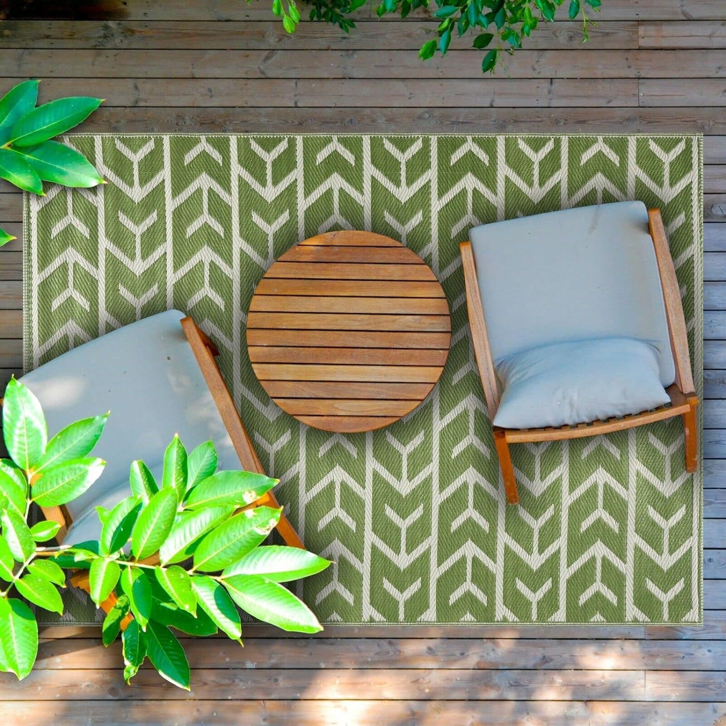 Playa Outdoor Rug - Crease-Free Recycled Plastic Floor Mat for Patio, Camping, Beach, Balcony, Porch, Deck - Weather, Water, Stain, Lightweight, Fade and UV Resistant - Amsterdam- Green & Creme (4'x6')