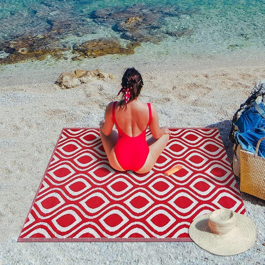 Playa Outdoor Rug - Crease-Free Recycled Plastic Floor Mat for Patio, Camping, Beach, Balcony, Porch, Deck - Weather, Water, Stain, Lightweight, Fade and UV Resistant - Venice- Red & White (5'x7')